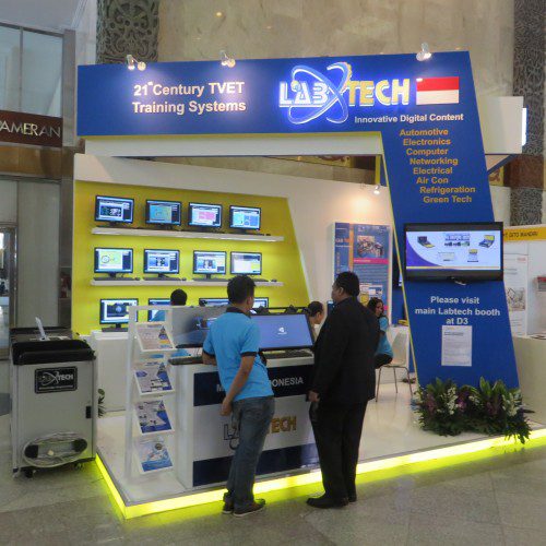 Labtech-digital-learning-booth-500×500